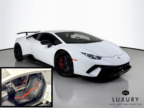 Used 2018 Lamborghini Huracan image 2