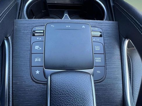 Used 2021 Mercedes-Benz GLE 580 4MATIC image 22