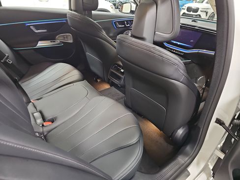New 2026 Mercedes-Benz E 350 Sedan image 11