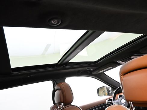 Used 2017 Jeep Grand Cherokee Summit image 17