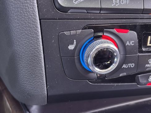 Used 2015 Audi Q5 2.0T Premium Plus w/ Technology Package image 15