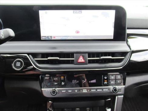 Used 2024 Kia Seltos S FWD image 25