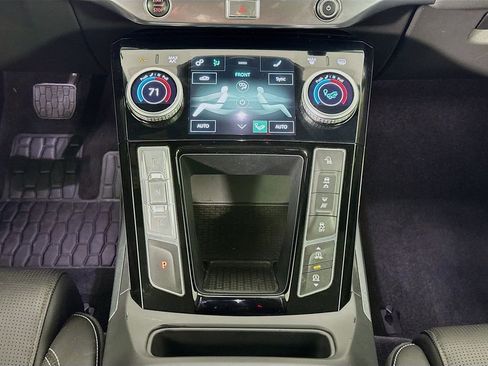 Used 2020 Jaguar I-PACE SE image 35