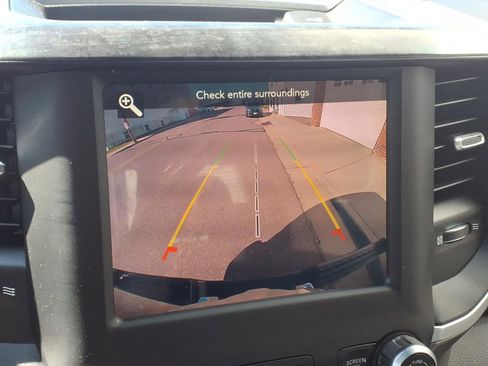 Used 2019 RAM 1500 Big Horn AWD/4WD image 14