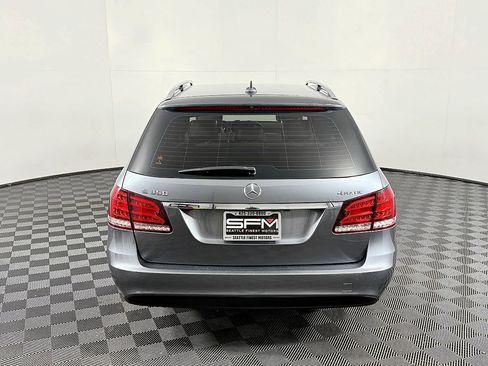 Used 2016 Mercedes-Benz E 350 4MATIC Luxury Wagon image 9