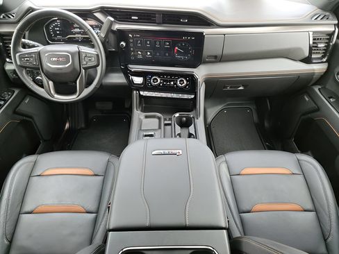 Used 2024 GMC Sierra 2500 AT4 w/ AT4 Premium Plus Package AWD/4WD image 23