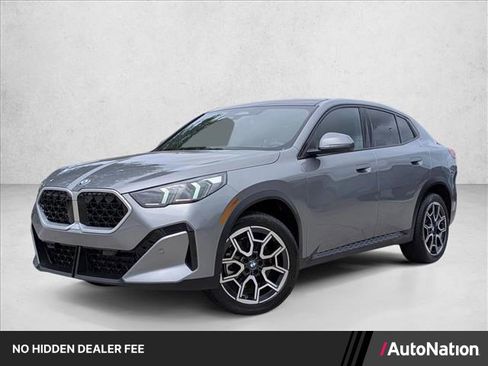 Used 2026 BMW X2 xDrive28i AWD/4WD image 1