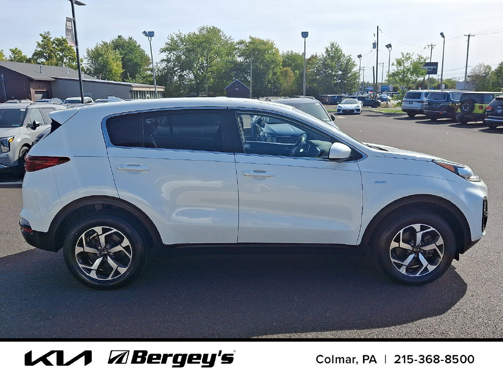 Certified 2022 Kia Sportage LX AWD/4WD image 9