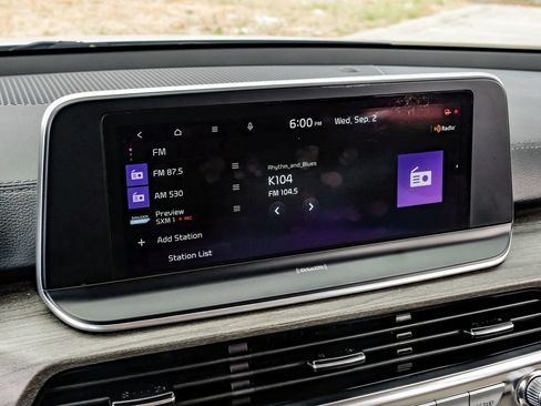 Used 2022 Kia Telluride EX w/ EX Premium Package FWD image 30