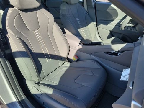 New 2026 Hyundai Elantra Sport image 17