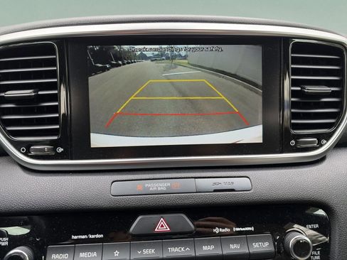 Used 2020 Kia Sportage SX image 20