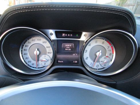 Used 2015 Mercedes-Benz SL 550 image 14