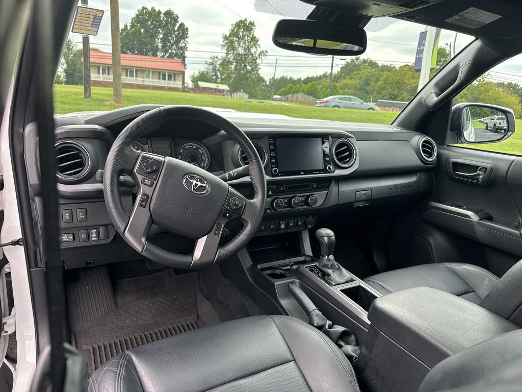 Used 2023 Toyota Tacoma TRD Sport w/ TRD Premium Sport Package AWD/4WD image 15
