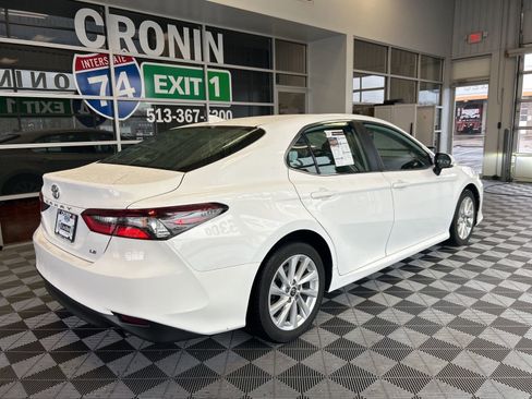 Used 2024 Toyota Camry LE image 6