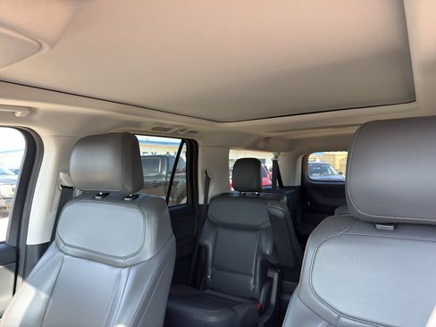 Used 2025 Ford Expedition Max Active AWD/4WD image 12