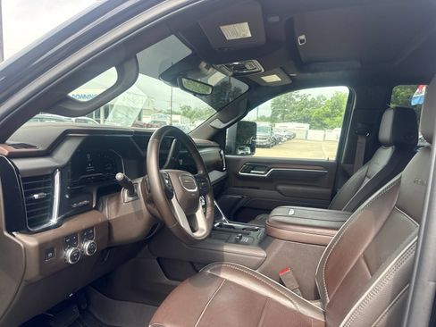 Certified 2025 GMC Sierra 2500 Denali w/ Denali Reserve Package AWD/4WD image 8