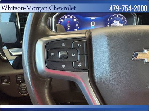 Used 2024 Chevrolet Silverado 1500 LT AWD/4WD image 16