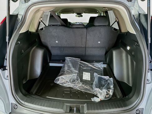 Used 2025 Honda CR-V LX image 18