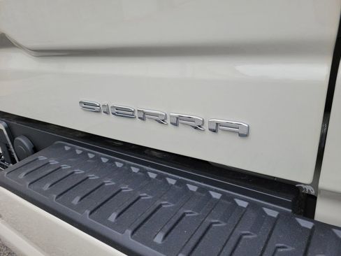 New 2026 GMC Sierra 1500 Denali image 9