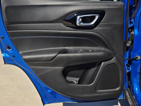 New 2026 Jeep Compass Latitude image 10