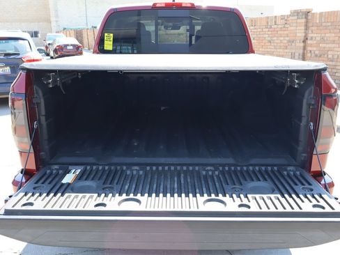 Used 2024 Nissan Frontier SL w/ Technology Package RWD image 29
