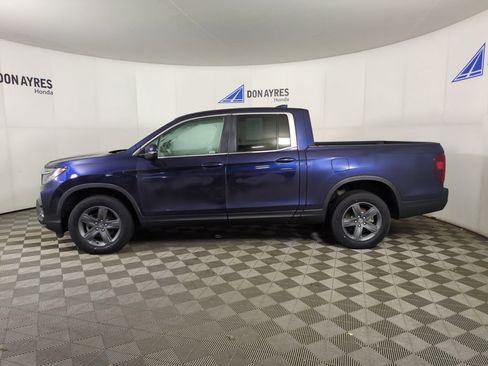 Certified 2023 Honda Ridgeline RTL image 2