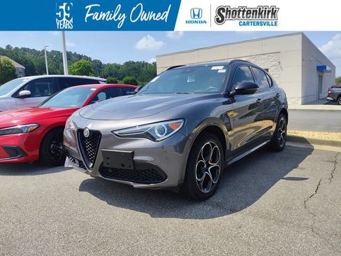 Used 2023 Alfa Romeo Stelvio Veloce AWD/4WD image 1