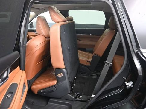 Used 2023 INFINITI QX60 Sensory w/ Cargo Package AWD/4WD image 29