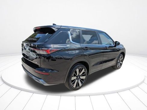 New 2026 Mitsubishi Outlander SE FWD image 4