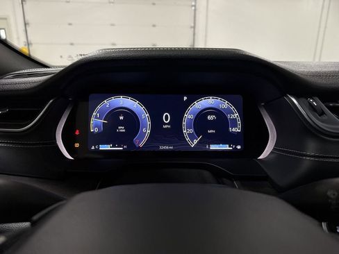 Used 2024 Jeep Grand Cherokee Limited image 13