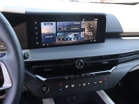 Certified 2025 Nissan Murano SV FWD image 16