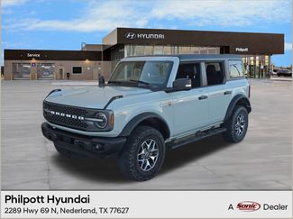 Used 2022 Ford Bronco Badlands video 1