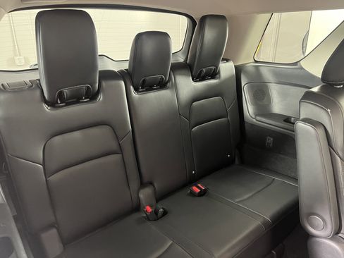 Used 2022 Nissan Pathfinder SL w/ SL Premium Package image 28