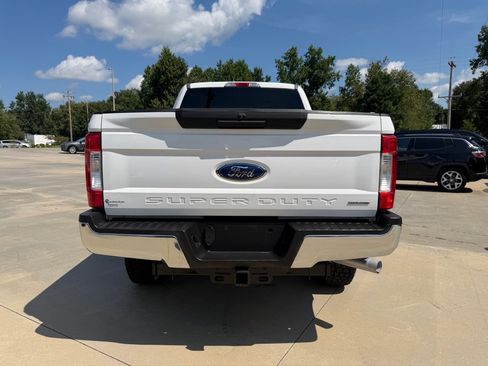 Used 2017 Ford F250 XLT AWD/4WD image 5