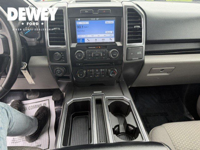 Used 2016 Ford F150 XLT w/ Equipment Group 302A Luxury AWD/4WD image 18