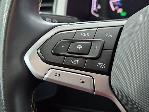 Used 2021 Volkswagen Atlas SEL image 25