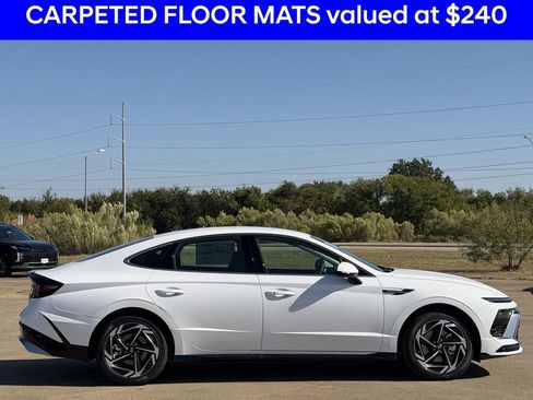 New 2026 Hyundai Sonata SEL image 3