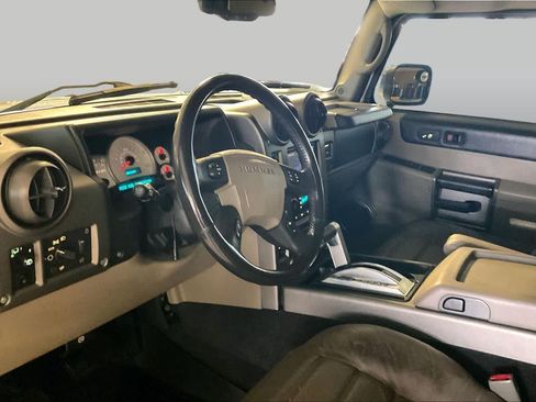 Used 2003 HUMMER H2 w/ Preferred Equipment Group AWD/4WD image 14