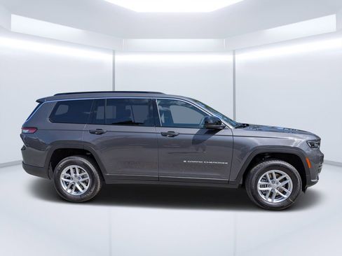 New 2026 Jeep Grand Cherokee L Laredo w/ Trailer Tow Package RWD image 2