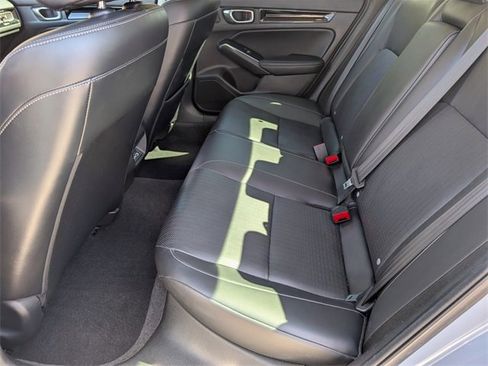 Used 2022 Honda Civic Touring image 29