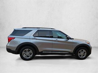 Used 2023 Ford Explorer XLT w/ Equipment Group 202A AWD/4WD video 4
