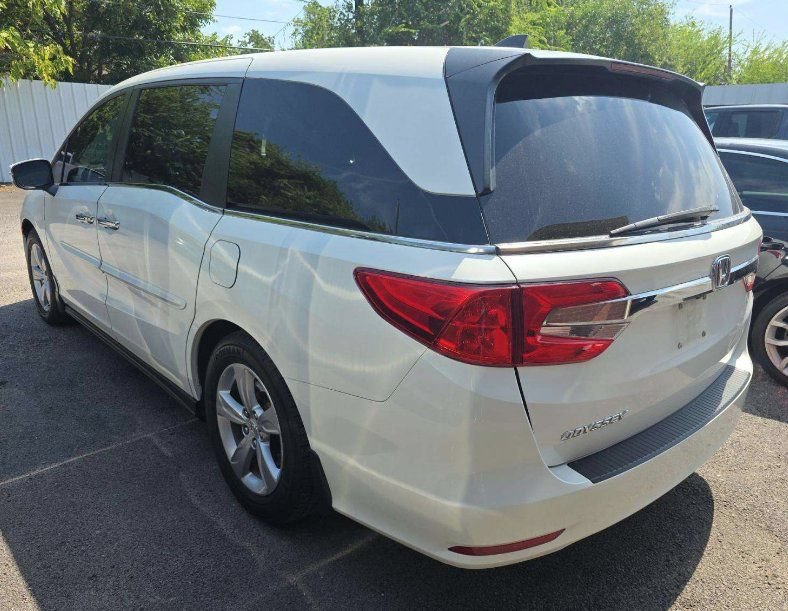 Used 2018 Honda Odyssey EX-L image 3