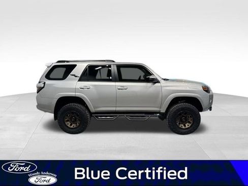 Used 2022 Toyota 4Runner TRD Off-Road image 5