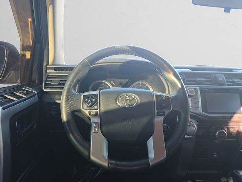 Used 2015 Toyota 4Runner SR5 image 13