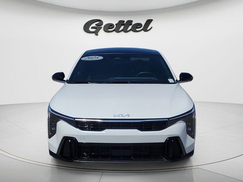 Used 2025 Kia K4 GT-Line w/ GT-Line Premium Package image 2