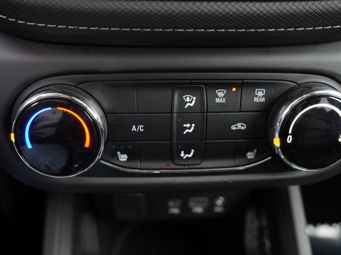 Certified 2023 Chevrolet TrailBlazer ACTIV image 26