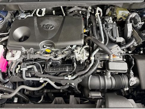 Used 2022 Toyota Highlander LE image 40