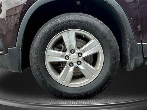 Used 2022 Chevrolet Trax LT w/ Driver Confidence Package AWD/4WD image 31