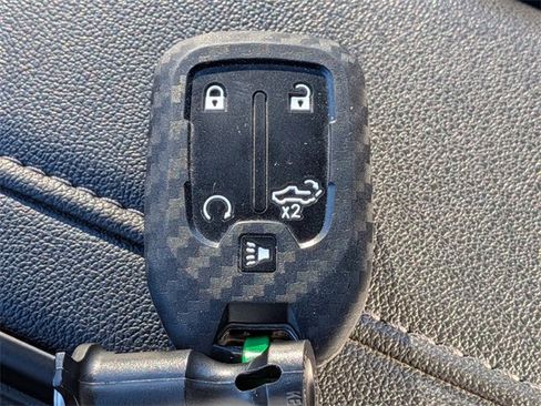 Used 2021 GMC Sierra 1500 SLT w/ SLT Premium Package image 32