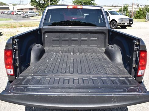Used 2021 RAM 1500 Classic SLT AWD/4WD image 10